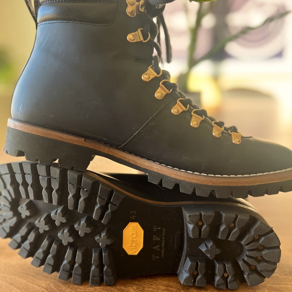 Taft Boots | Viking | In Midnight Black